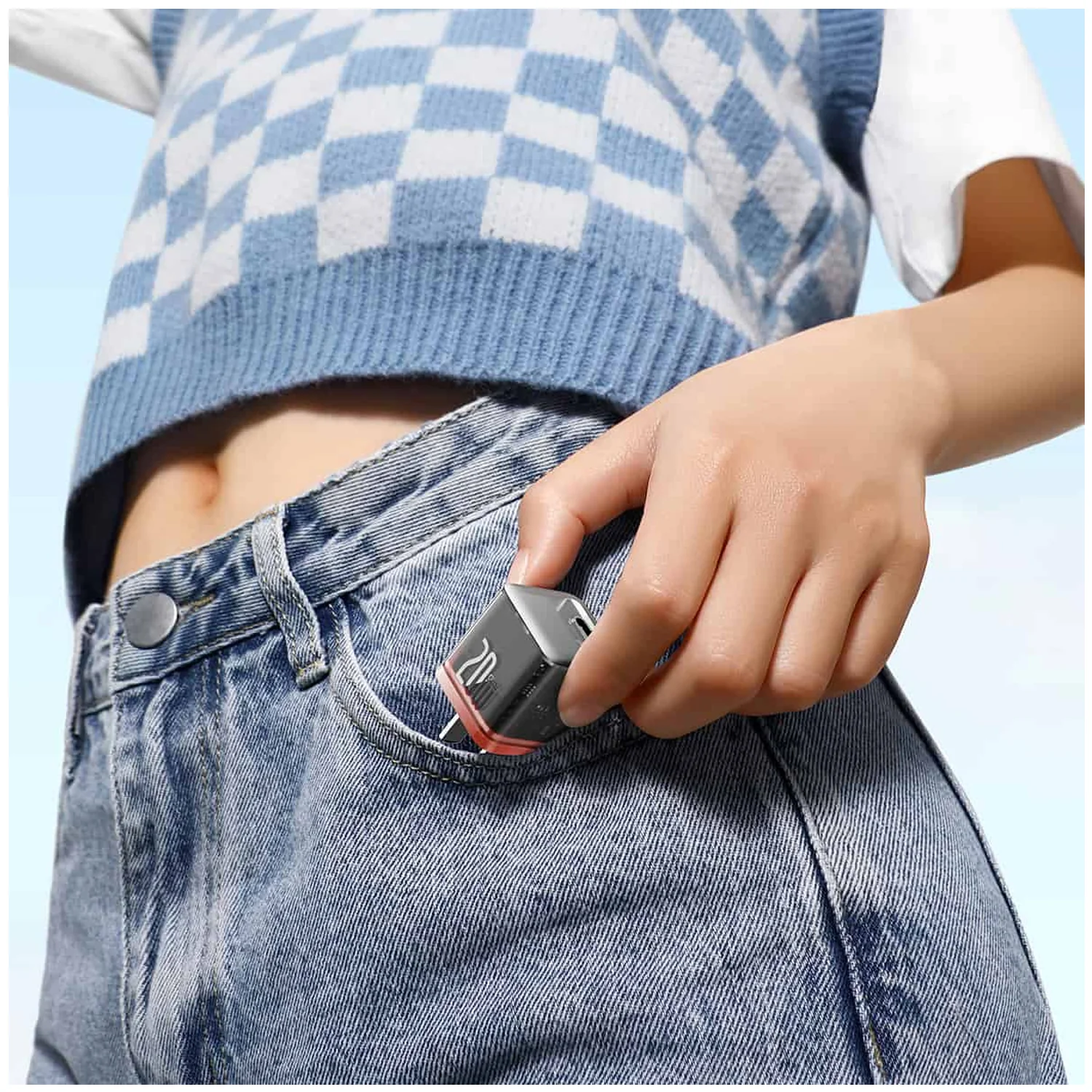 Mini Cargador 20w Baseus Carga Rápida Usb C Gan Color Negro CCGP170007 - Image 5